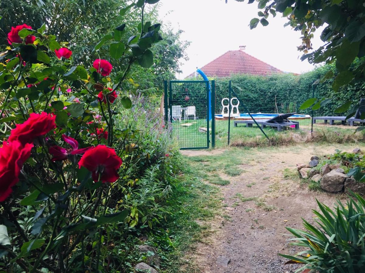 Huriel Les Maitres Sonneurs Bed & Breakfast エクステリア 写真